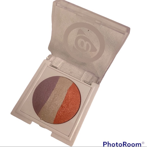 NIB MARY KAY AT PLAY BAKED EYE TRIO SUNSET BEACH EYESHADOW COMPACT ⭐️⭐️⭐️⭐️⭐️ - Picture 14 of 15